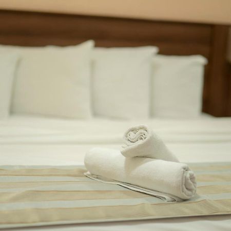 Al Ghubrah Plaza Hotel มัสกัต ภายนอก รูปภาพ