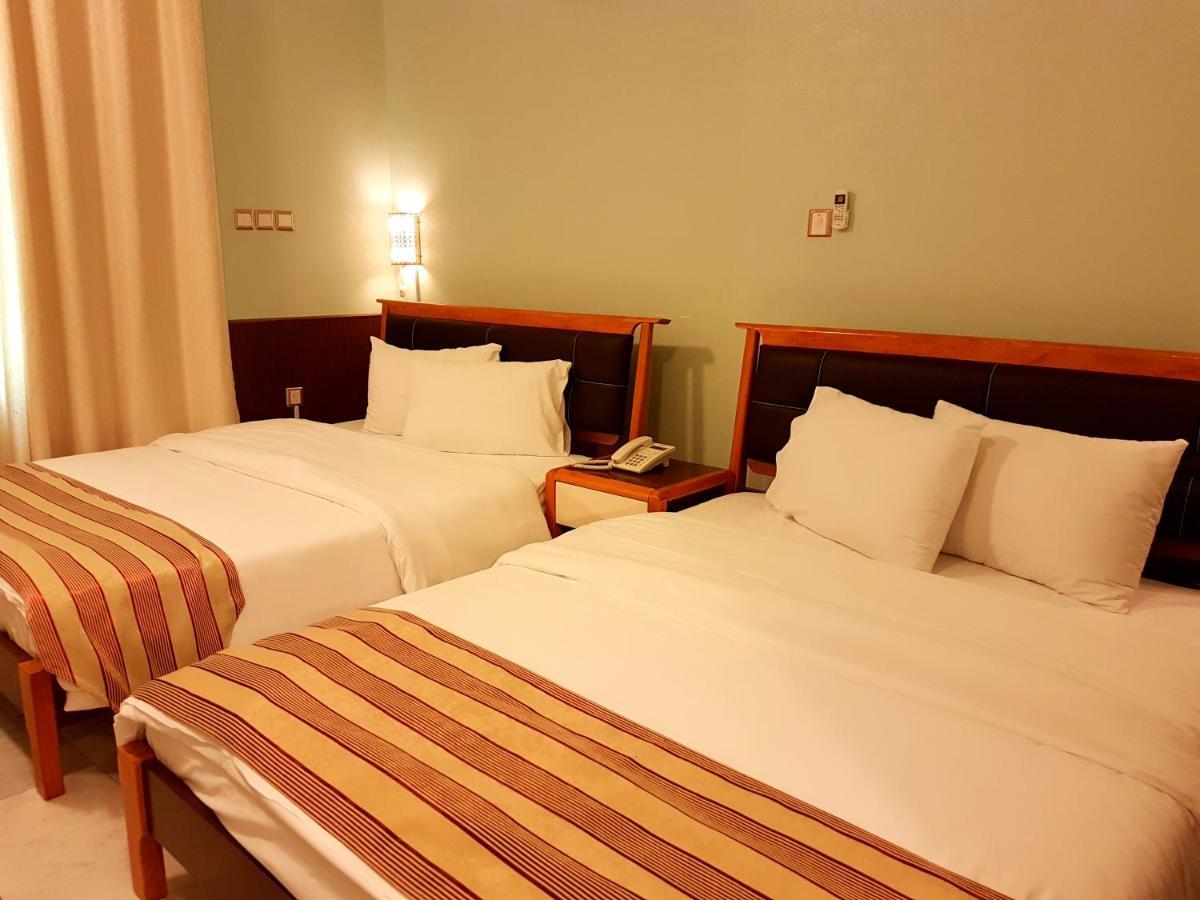 Al Ghubrah Plaza Hotel มัสกัต ภายนอก รูปภาพ