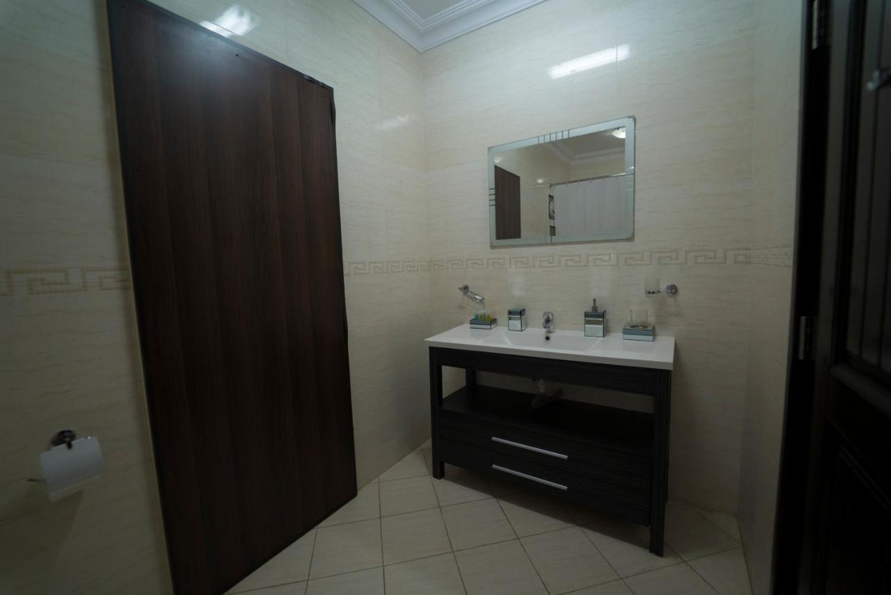 Al Ghubrah Plaza Hotel มัสกัต ภายนอก รูปภาพ