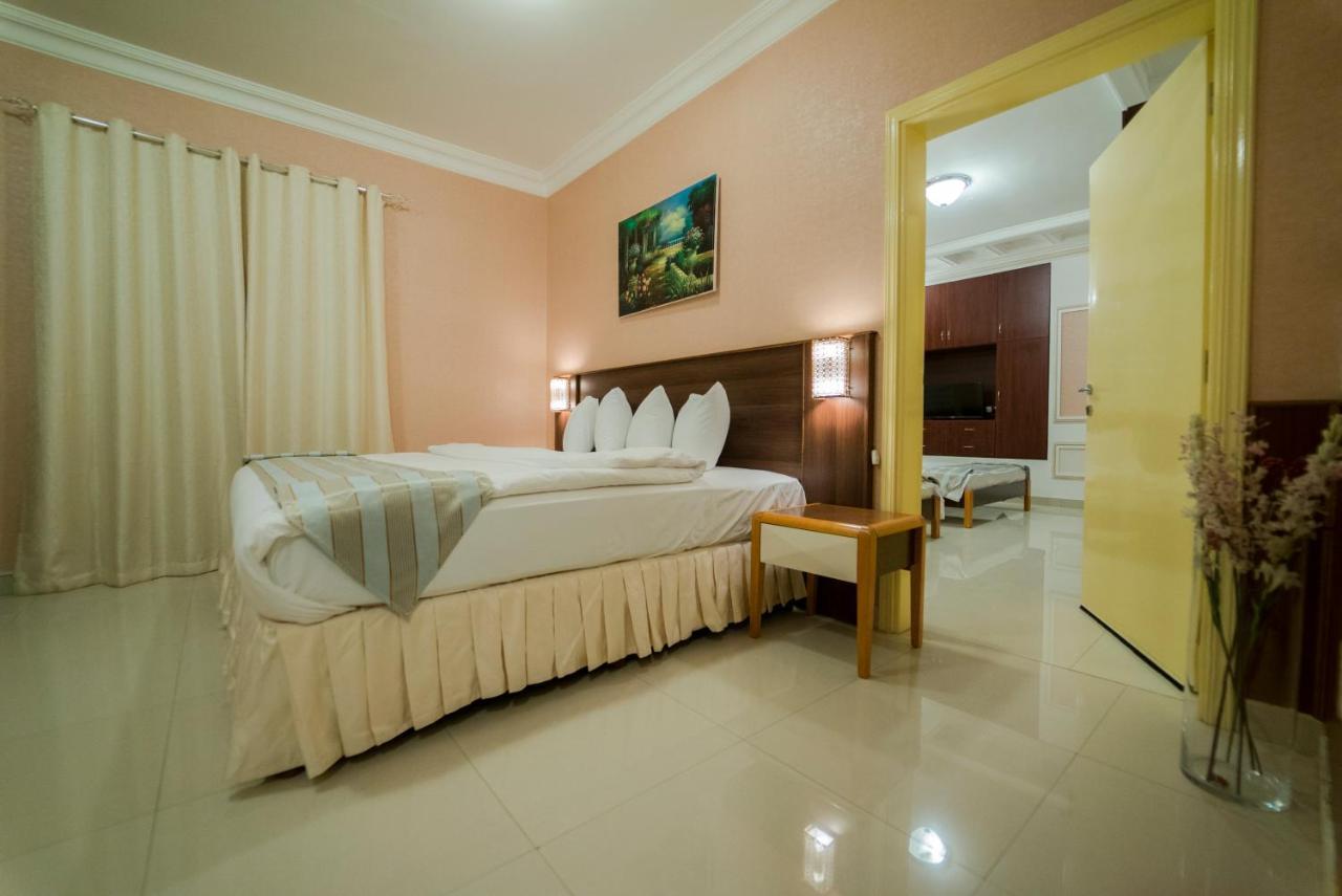 Al Ghubrah Plaza Hotel มัสกัต ภายนอก รูปภาพ